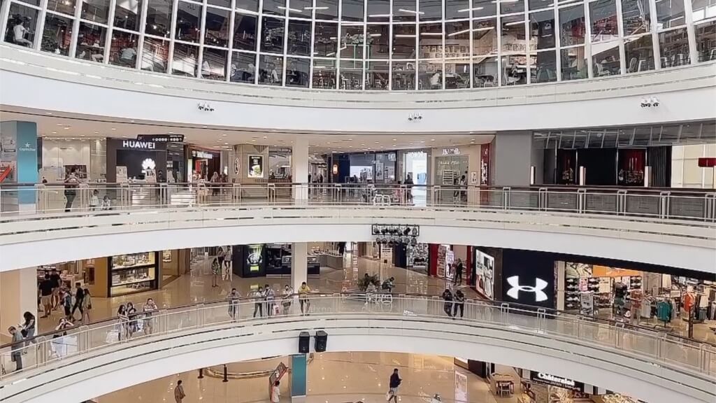 queens mall