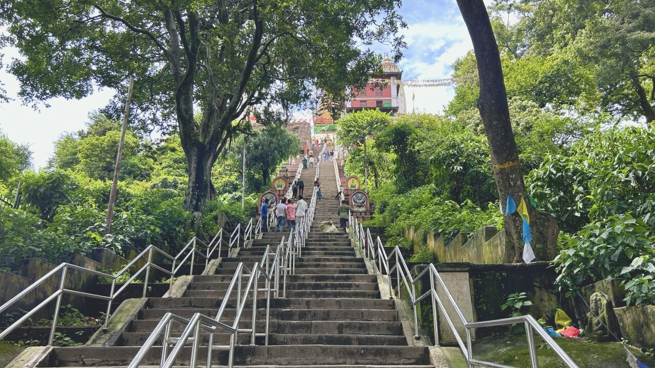 スワヤンブナート寺院